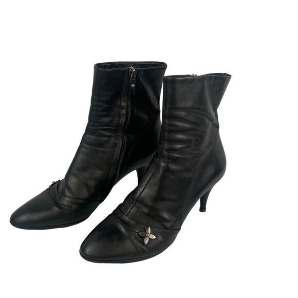 Louis Vuitton Women's Black Leather Zipper Detail Ankle Boots Size 40 - Picture 1 of 6